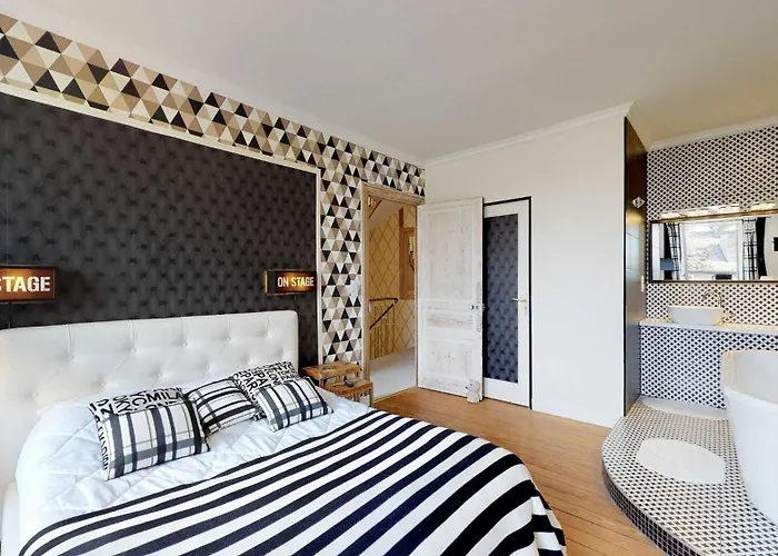 Dom wakacyjny La Clef Decamp Dei 15 Pers Jacuzzi, Baby-foot, 30 Min Villedieu-les-Poëles