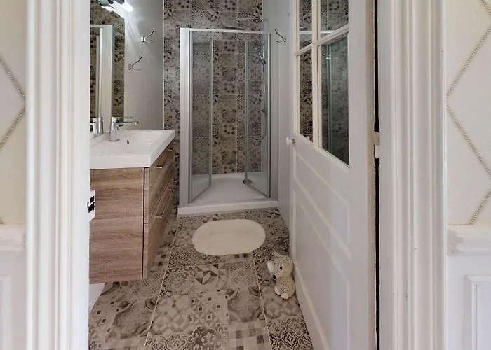 La Clef Decamp Dei 15 Pers Jacuzzi, Baby-foot, 30 Min *